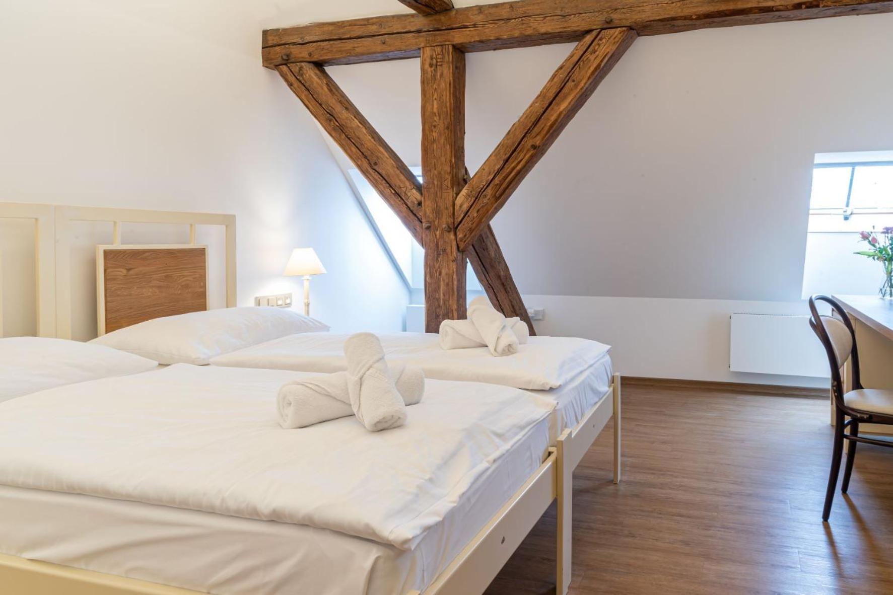 Hotel Zamek Svijany Екстериор снимка