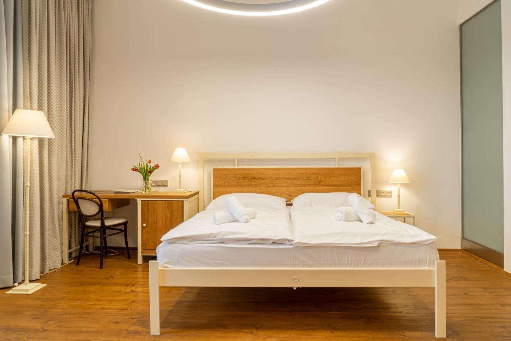Hotel Zamek Svijany Екстериор снимка
