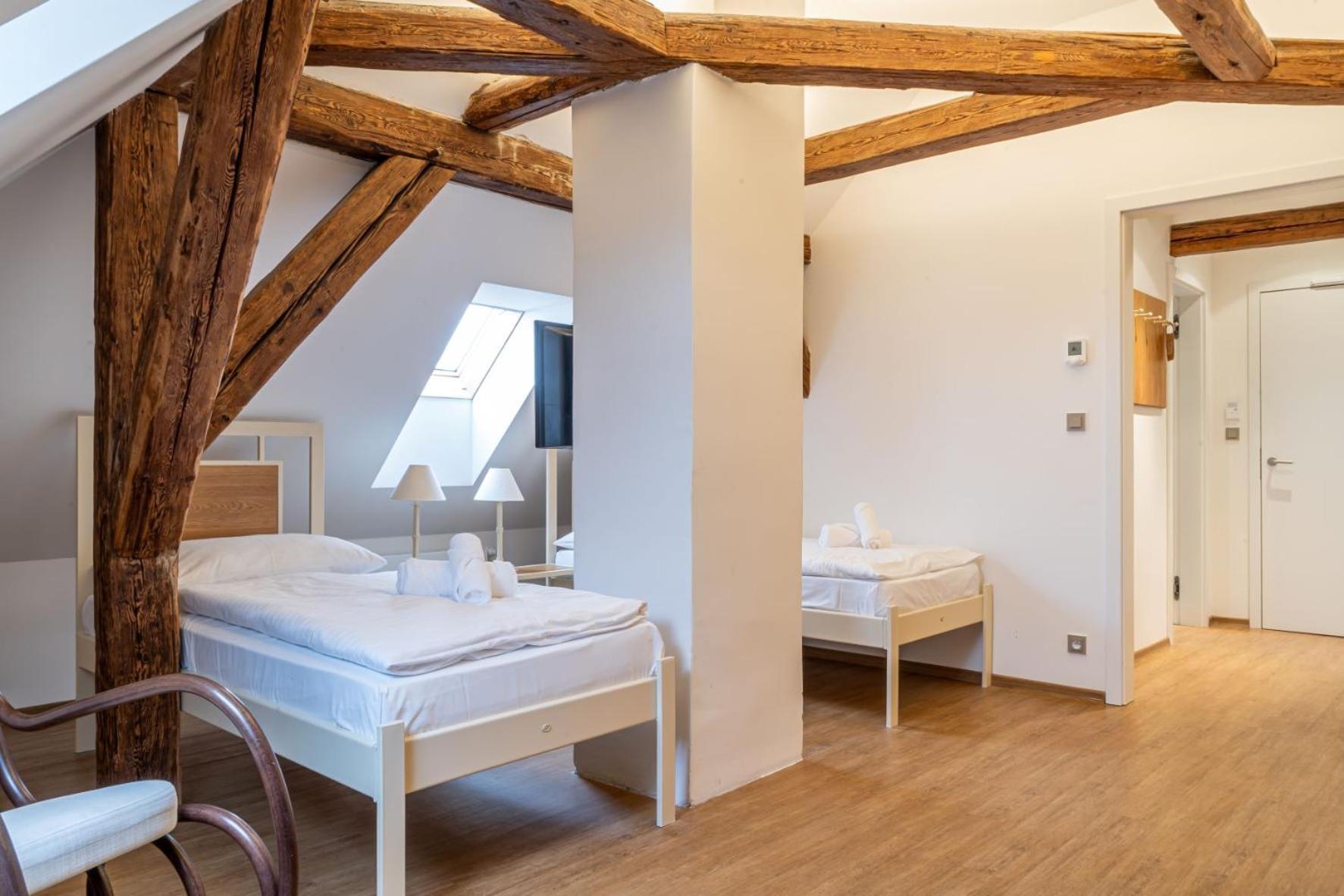 Hotel Zamek Svijany Екстериор снимка