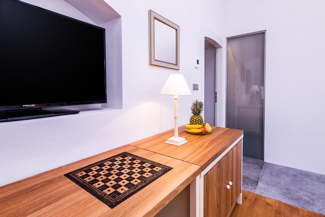 Hotel Zamek Svijany Екстериор снимка