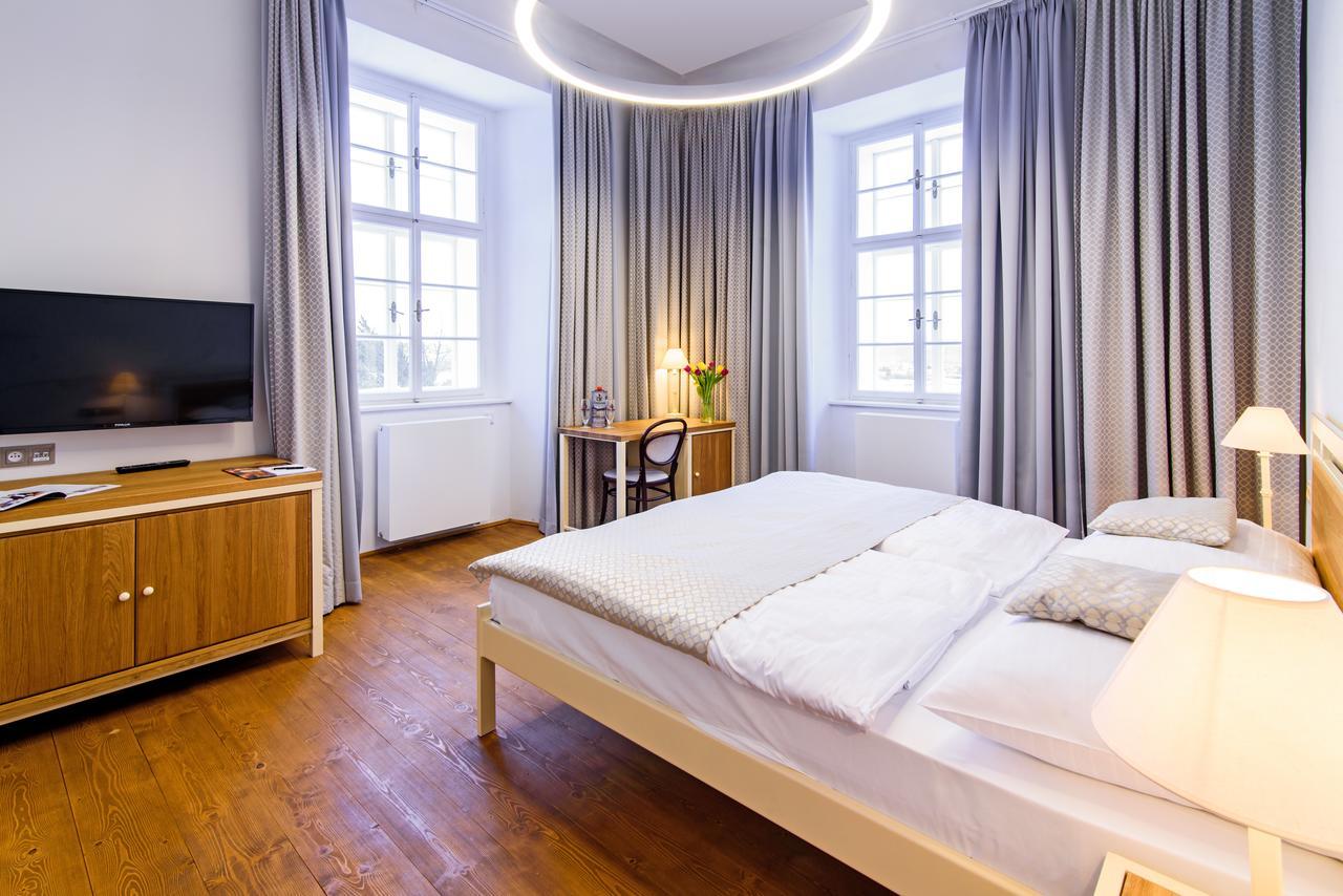 Hotel Zamek Svijany Екстериор снимка