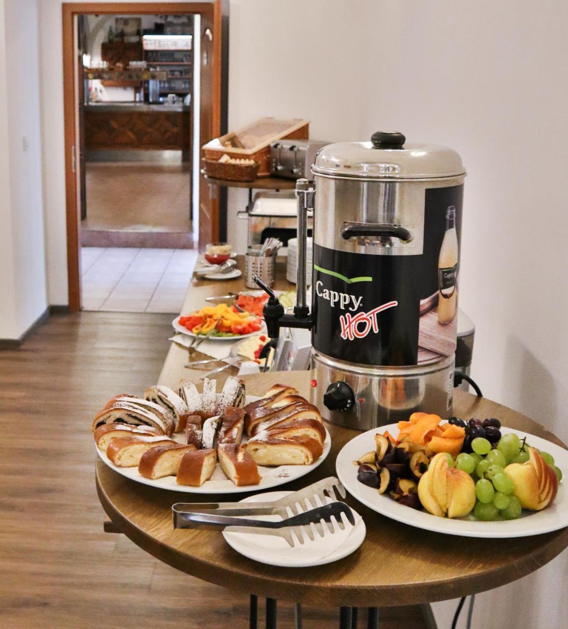 Hotel Zamek Svijany Екстериор снимка